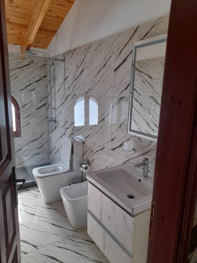 Bujtina Te Xhako Hostel Përmet Екстериор снимка