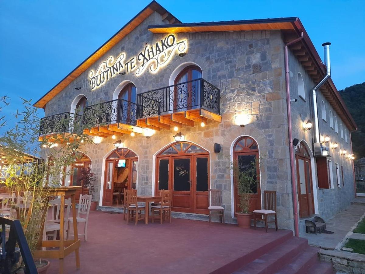 Bujtina Te Xhako Hostel Përmet Екстериор снимка