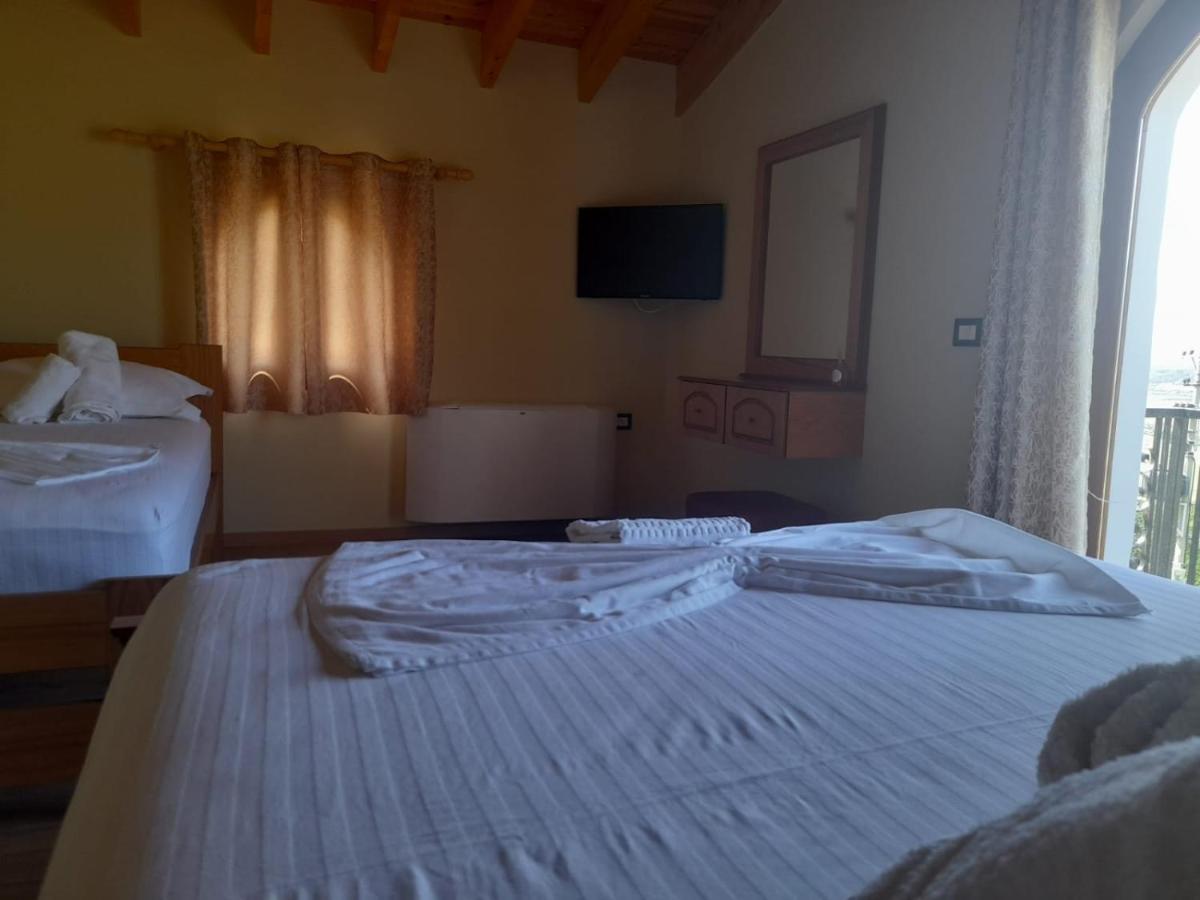 Bujtina Te Xhako Hostel Përmet Екстериор снимка