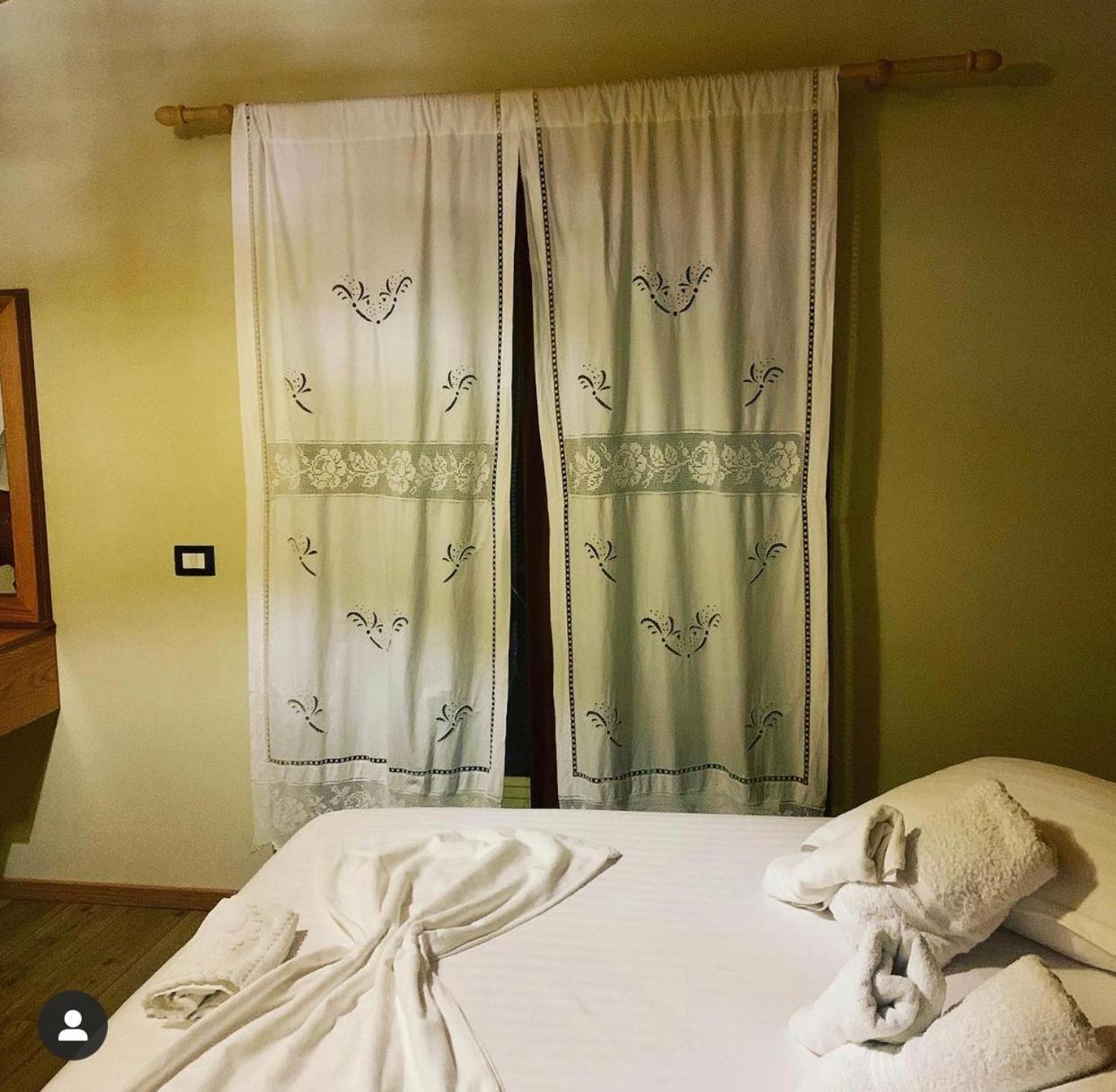 Bujtina Te Xhako Hostel Përmet Екстериор снимка